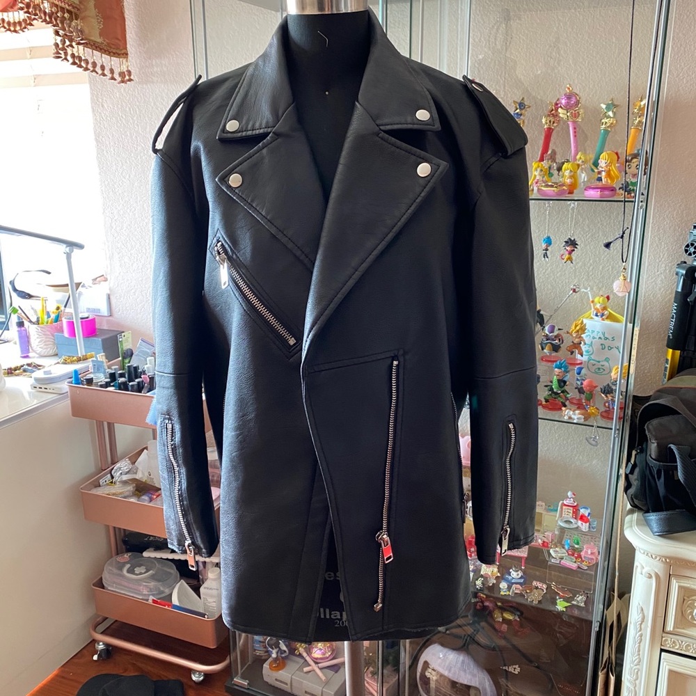 Zara boxy faux leather jacket.